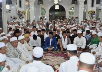 Haul ke-13 Guru Sekumpul Dihadiri Jokowi