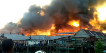 Kebakaran Jembatan Bongkok, Puluhan Warga Kehilangan Rumah