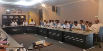 Sekprov Pimpin Rapat Percepatan Pelaksanaan Anggaran