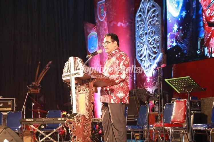 Hadiri Natal Bersama, Sekprov Sampaikan Pesan Kedamaian