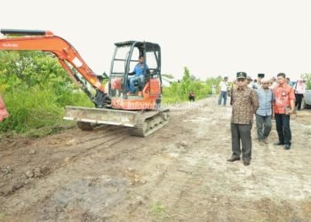 Pemprov Bantu Perbaikan Jalan UPT Sepunggur
