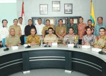 Gubernur Minta PT KMJ Utamakan Tenaga Kerja Lokal