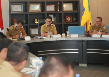 Pimpin Rapat Staf, Gubernur Ingin Matangkan Persiapan HUT RI