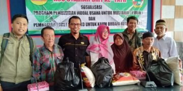Peduli Kaum Dhuafa, KSU Syariah BMT Al-Fath Bagikan Paket Sembako