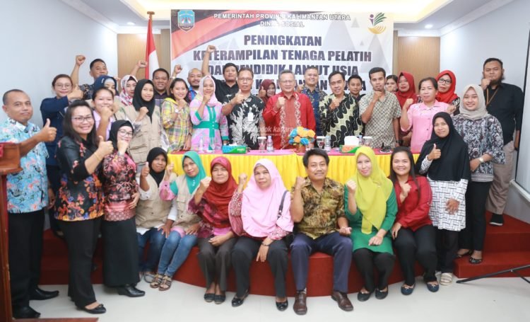 Pemprov Terus Tingkatkan Kualitas Pelayanan Sosial Lansia