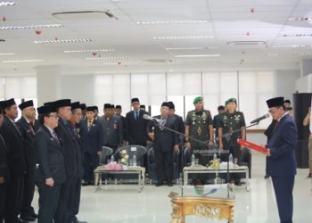 Lantik Pejabat, Gubernur Berpesan Agar Selalu Pegang Sumpah