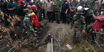 Kepala BNPB Tinjau Karhutla Bersama Panglima TNI dan Kapolri di Riau