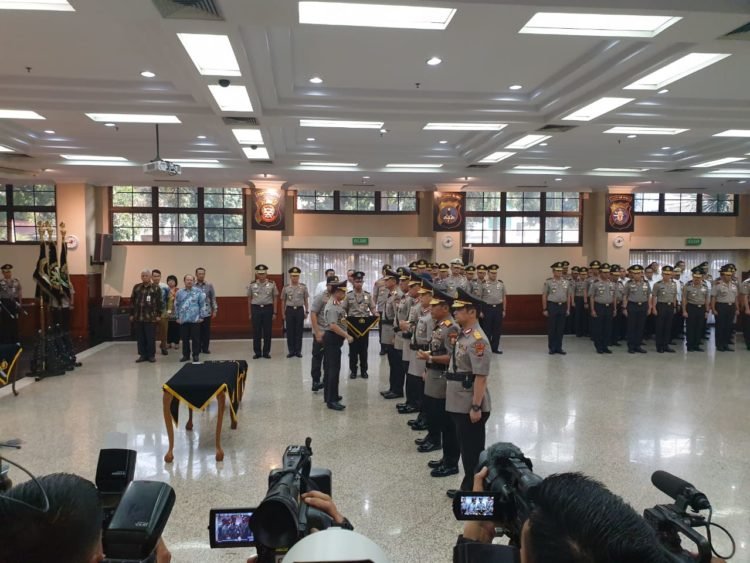 Kapolda Papua Irjen Paulus Waterpaw Janji Atasi Konflik di Papua