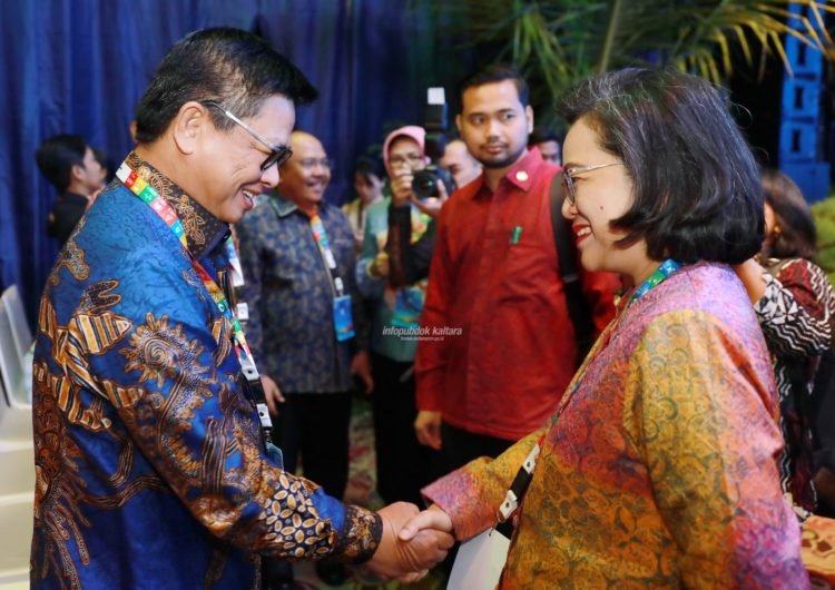 Pemerintah Ajak Milenial Jaga Kebersihan Laut