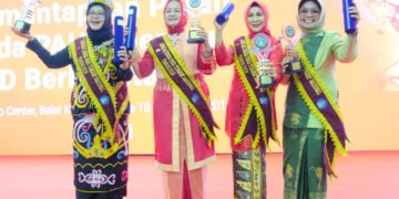 Hj Rita Raih Penghargaan Bunda PAUD Berkualitas 2019